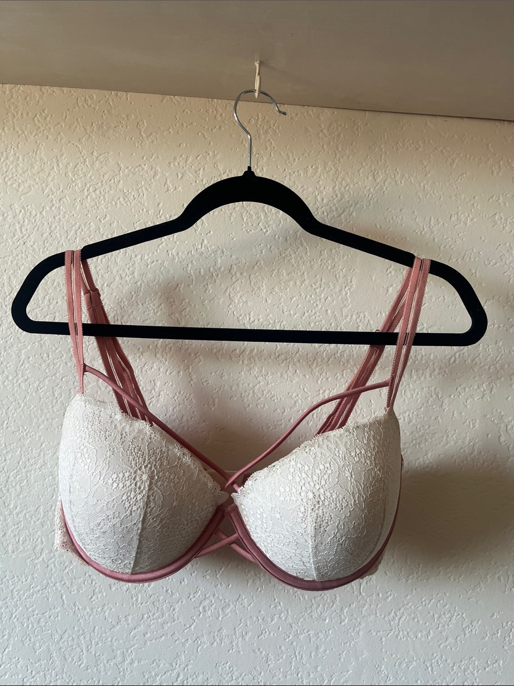 Victoria’s Secret Lace Push-Up Bra with Strappy Detail in Dusty Rose and Cream